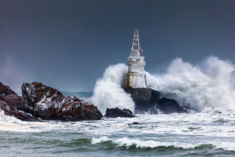 Stormy winter sea with big waves, smashing in the rocks